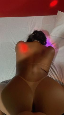 Morena gostosa toda bronzeadinha 