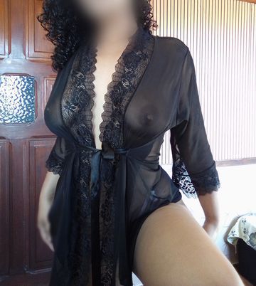 Olá tudo bem meu amor?
Prazer, eu sou a Kelly, sou uma massagista de 23 anos.
Atendo em meu local no centro de São José dos campos, ambiente totalmente discreto, limpo e de fácil o, para melhor eu poder te receber...
Sobre meu atendimento, sou liberal, e adoro curtir o clima a dois, para mim será um prazer te atendê-lo.
Posso ser carinhosa ou safada do jeitinho que você quiser...
Sou estilo namoradinha safada. Venha se divertir, e relaxar comigo amor.
Você vai adorar e com certeza vai pedir mais...
Também trabalho com massagem tailandesa, nuru, relaxante, tântrica, com uma maravilhosa finalização...
Sobre os atendimentos, também faço inversão de papéis, podolatria e dominação... 
Aqui você sai totalmente satisfeito amor...
Minhas fotos são totalmente reais, e caseiras, sou do jeitinho que você está vendo, com belas curvas, cintura fina e bumbum avantajado... 
Espero que tenha gostado do meu perfil...
Trabalho apenas com horário marcado, então não perca tempo e já me mande uma mensagem para marcarmos nosso encontro, beijos amor! Até breve...