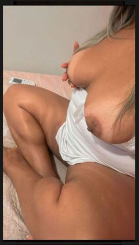 Mulherão cheirosa,educada e simpática faço estilo namoradinha, tenho local discreto,confortável e com garagem…
Faço ligação de vídeo, vendo fotos e vídeos mediante pagamento (pix)