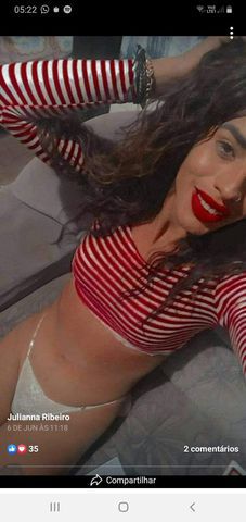 Venha se deliciar com uma ninfeta bem safadinha 