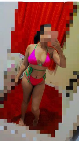 Ola meus amores sou uma acompanhante de 26 anos. Madura e que sabe fazer um bom sexo .
Toda gostosa,  meiga, depiladinha e muito safada para vocês se deliciarem.
O meu atendimento é estilo namoradinha, dou beijos na boca e muito carinho.
Sou sem frescuras, sem pressa e deixo gozar no meu corpinho.
Faço um oral natural , não regulo posições, tudo acontecerá com naturalidade.
Tenho local, um espaço limpo, discreto, com quarto climatizado.
Aceito cartões e PIX como pagamento.
Me enviem uma mensagem no Whatsapp para agendarmos!
Beijos.